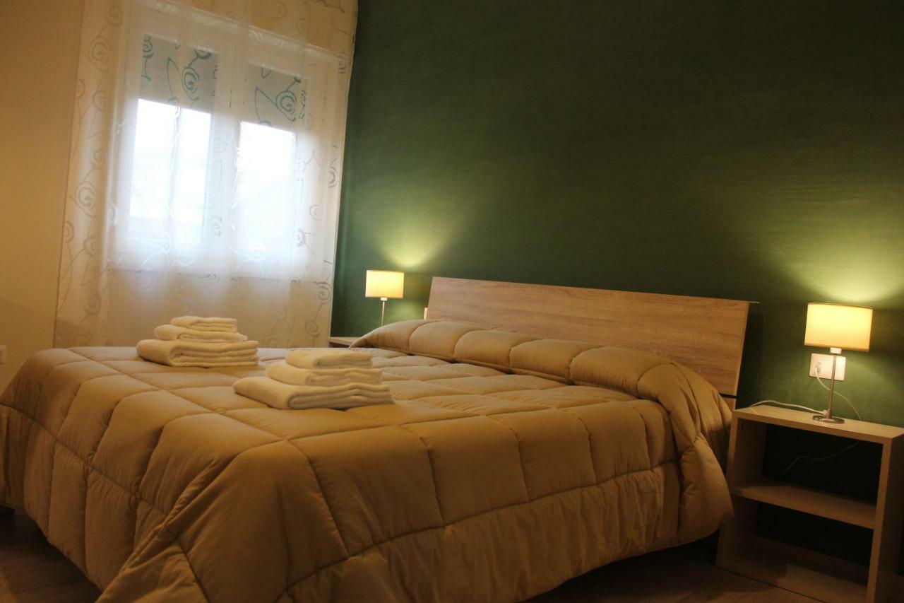 B&B Del Corso ซานคาตัลโด ภายนอก รูปภาพ